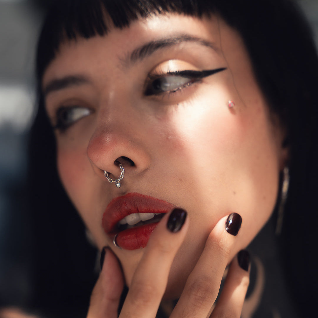 HEARTFELT CHAIN SEPTUM CLICKER