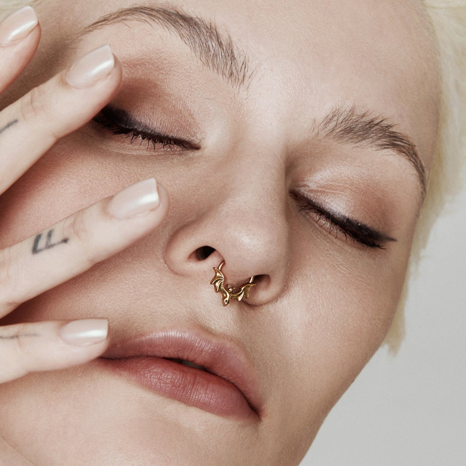 MIDNIGHT BAT CLICKER