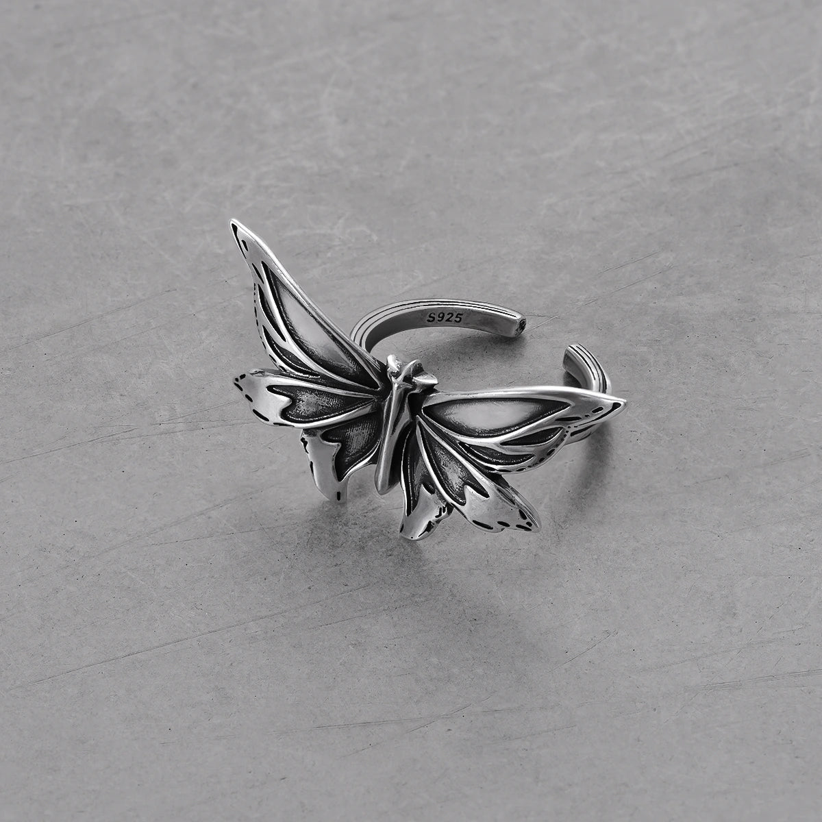 MEMENTO MORI TOTENKOPFRING