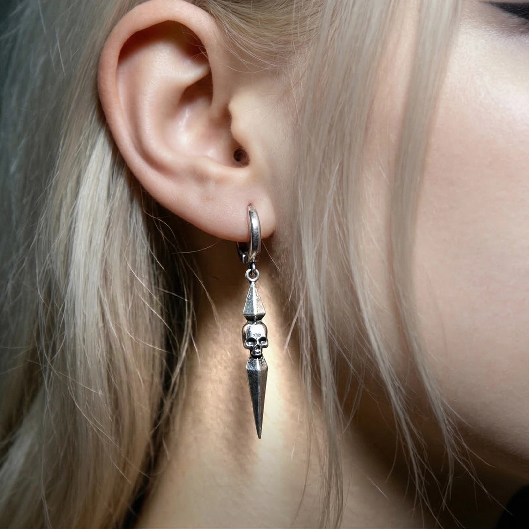 VANITAS SPIKE EARRINGS