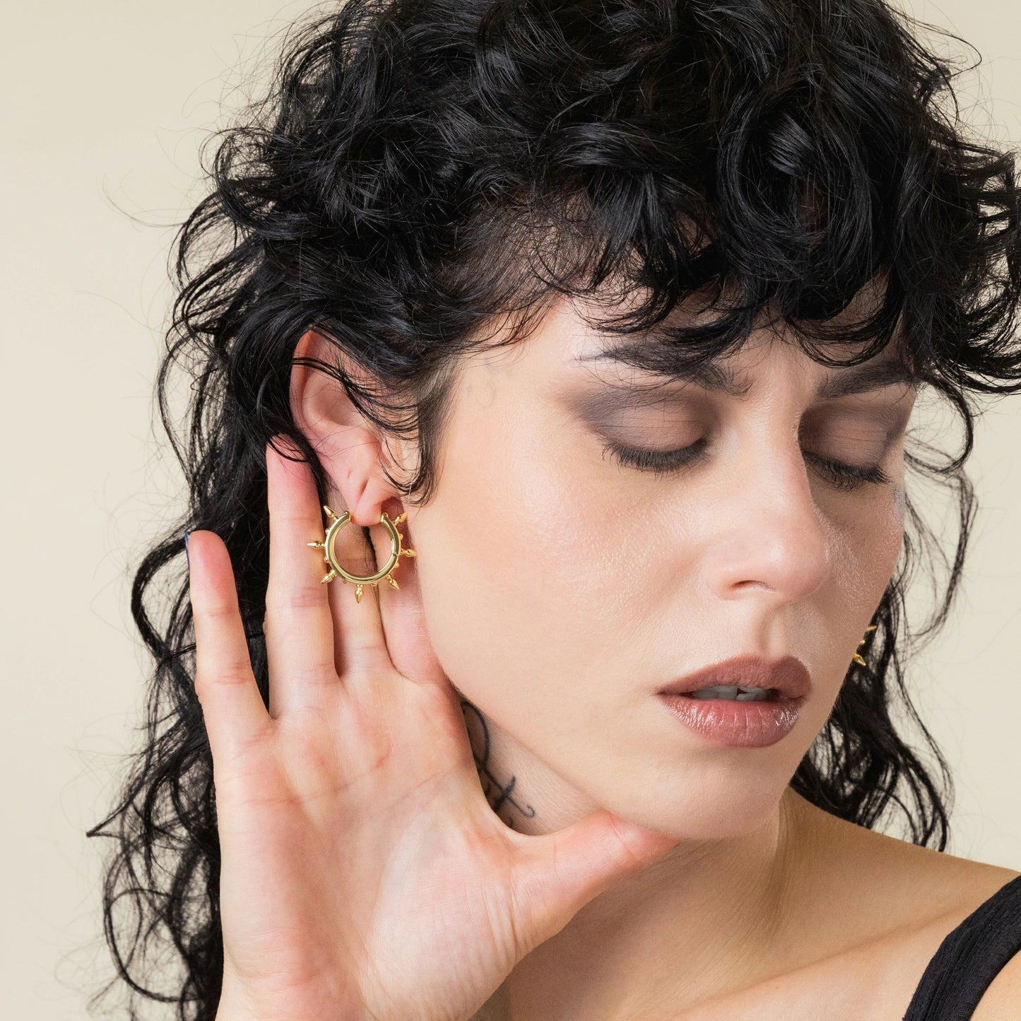 CROWN SPIRE HOOPS EARRINGS