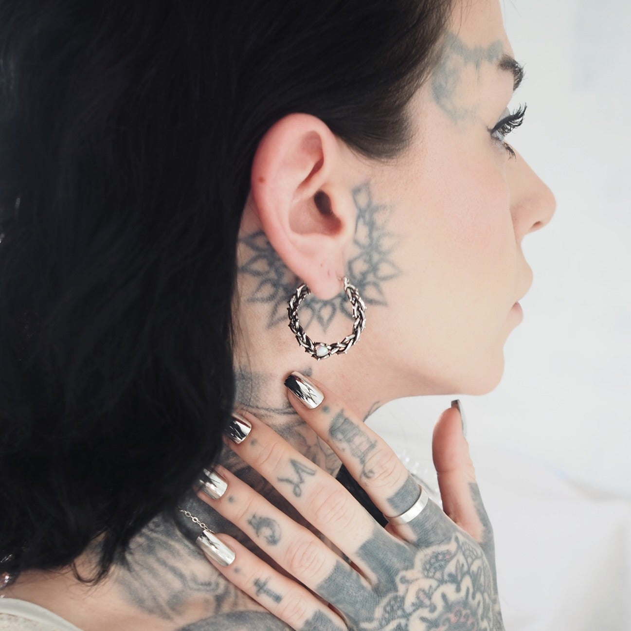 THORNS OPAL EARRINGS