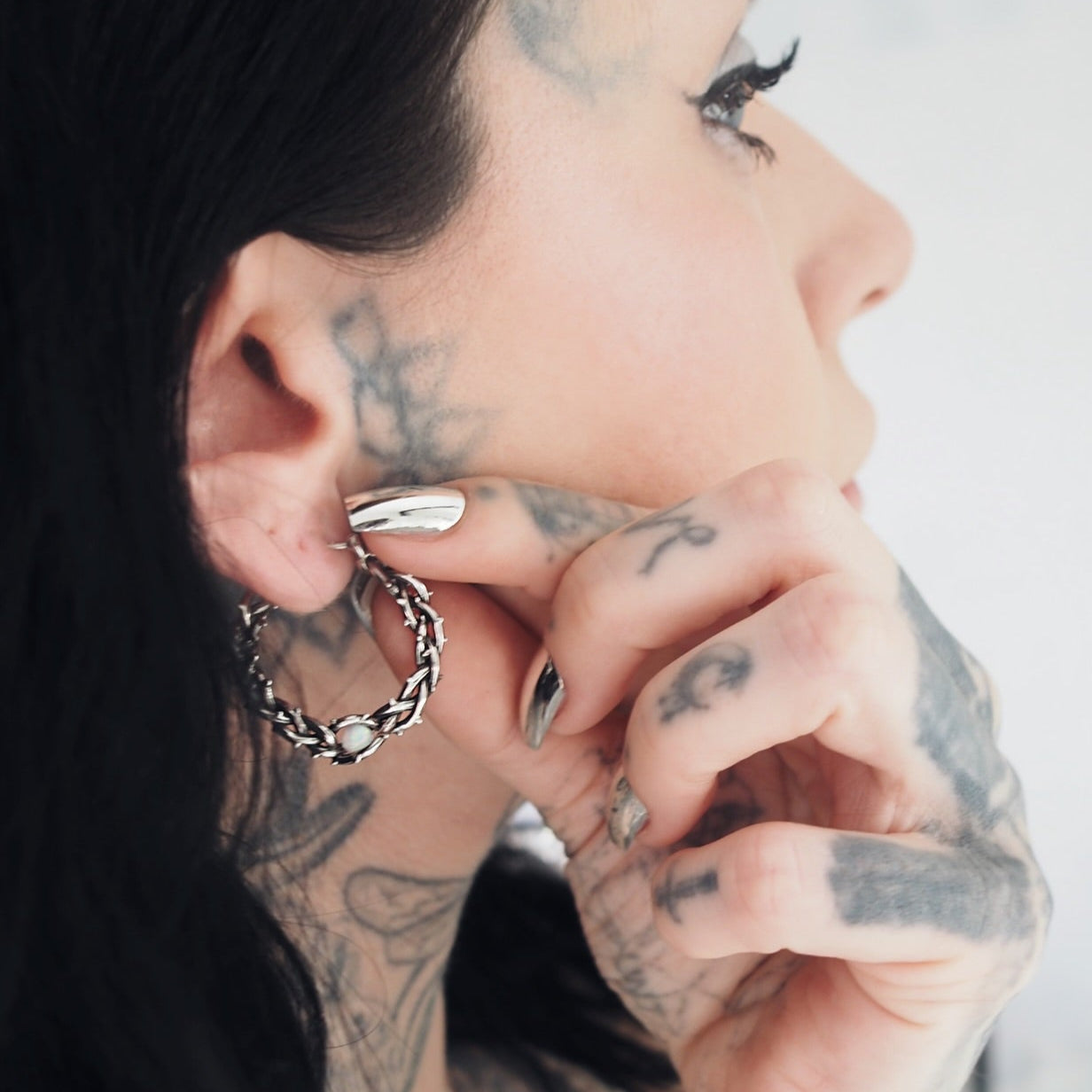 THORNS OPAL EARRINGS