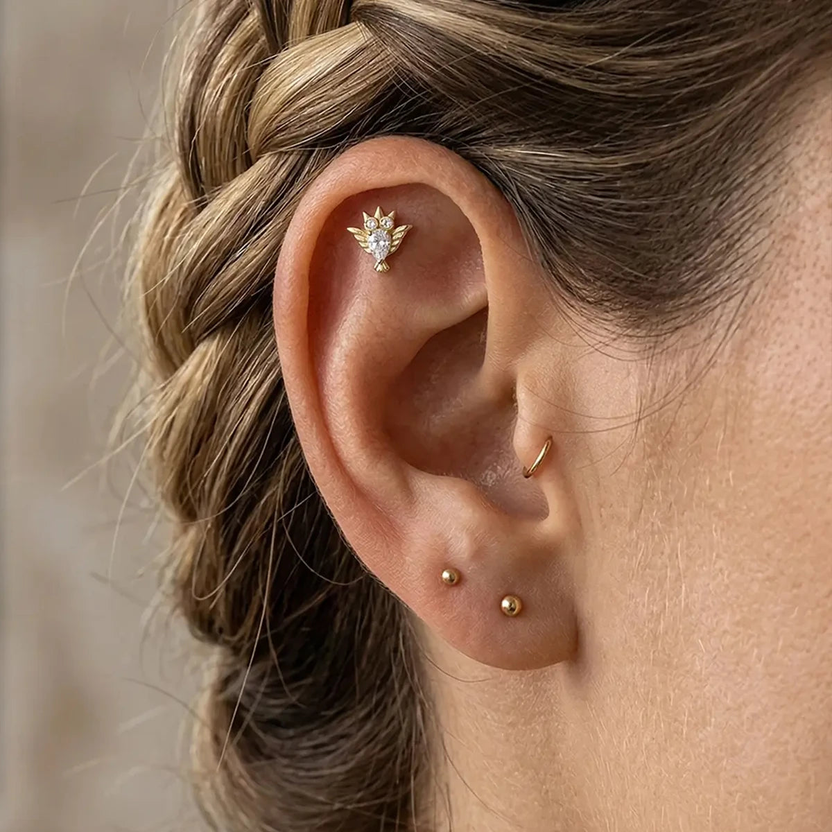 Gold with clear cubic zirconia crystal owl titanium flatback stud, product view 4 – PUNKYOUTH