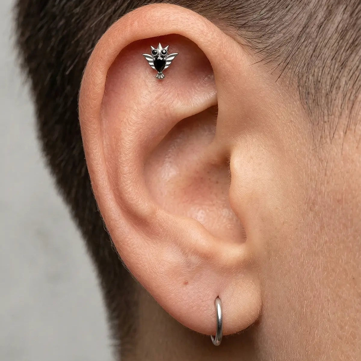 Silver with black cubic zirconia crystal owl titanium flatback stud, product view 3 – PUNKYOUTH