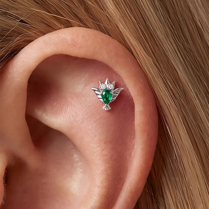 Silver with green cubic zirconia crystal owl titanium flatback stud, product view 3 – PUNKYOUTH