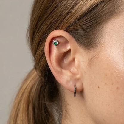 Silver with green cubic zirconia crystal owl titanium flatback stud, product view 4 – PUNKYOUTH