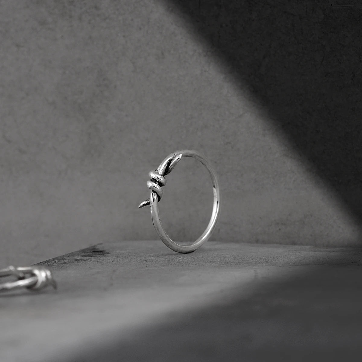 BOND RING