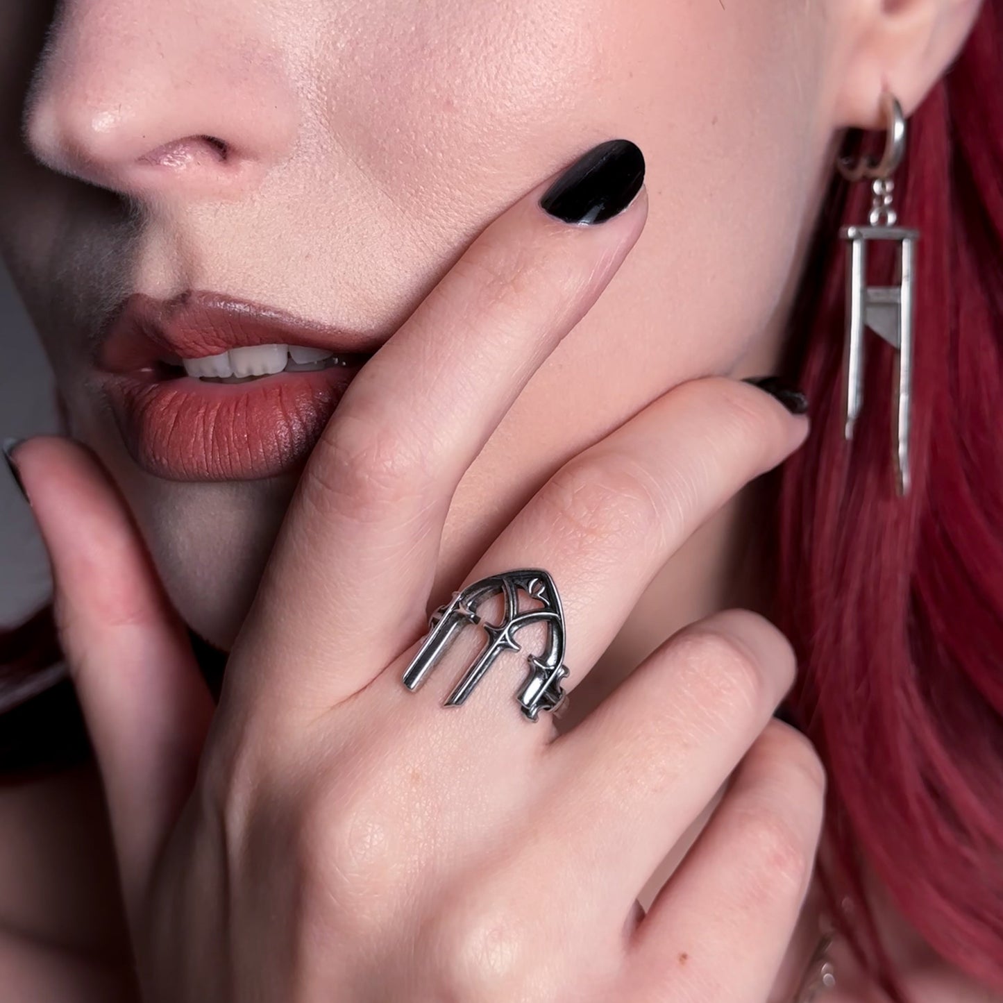 GOTHIC ARCH RING