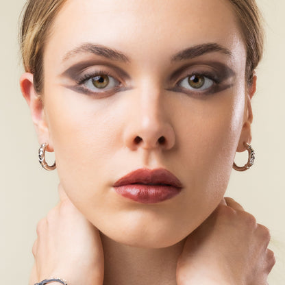 LAMINAR SEGMENT HOOP EARRINGS