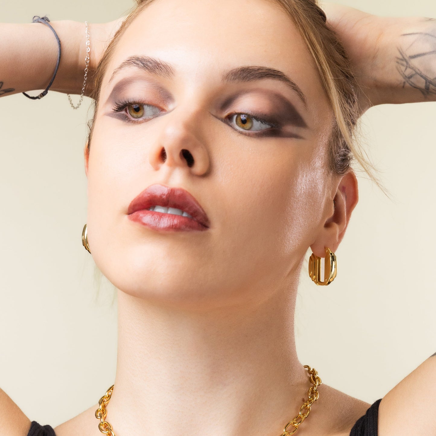 LAMINAR GUARD HOOP EARRINGS